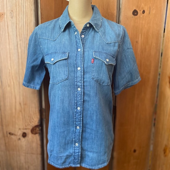 Levi button down - Picture 3 of 4